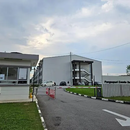 E! Best Apartment Padang Serai Exterior photo